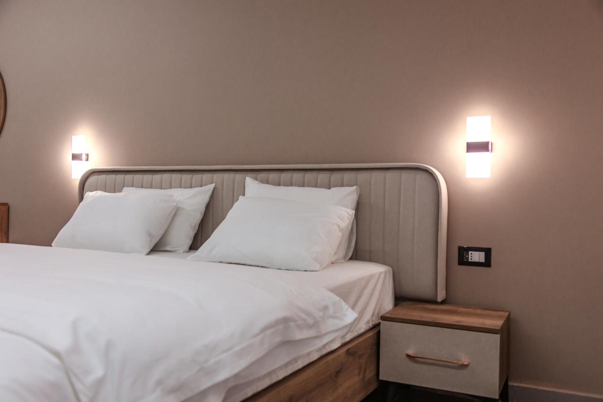Mon Prive Apartment Тирана Экстерьер фото