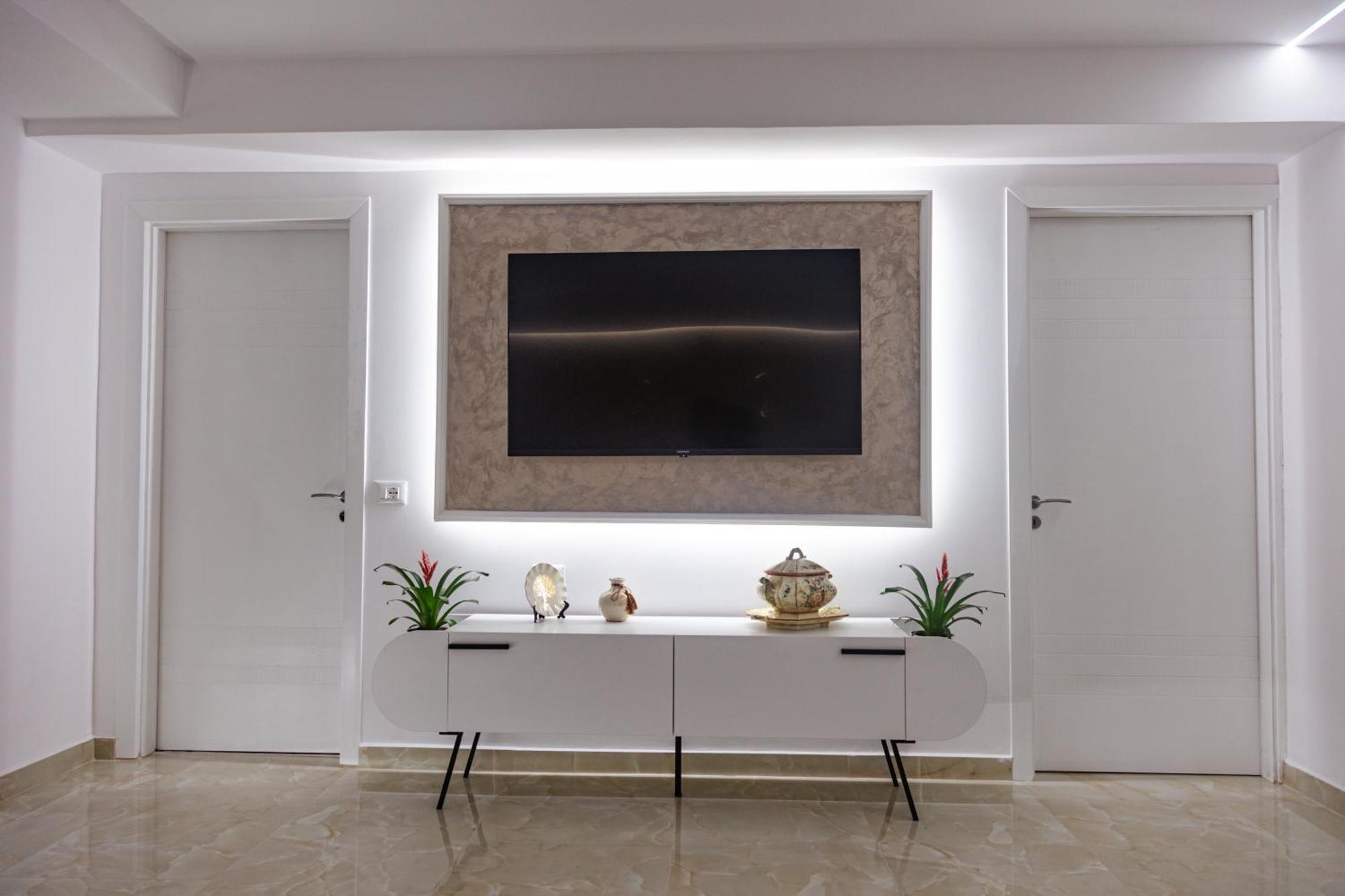 Mon Prive Apartment Тирана Экстерьер фото