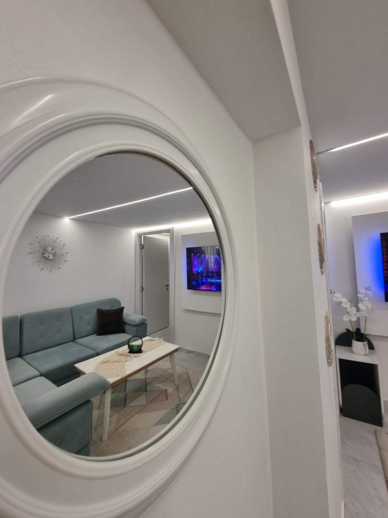 Mon Prive Apartment Тирана Номер фото